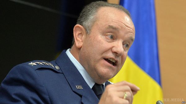 НАТО про ПРО в Україні нічого не знає – генерал Брідлав. «Системи ПРО на території України – це цікавий намір», – каже голова Військового комітету НАТО, генерал
Кнуд Бартелс