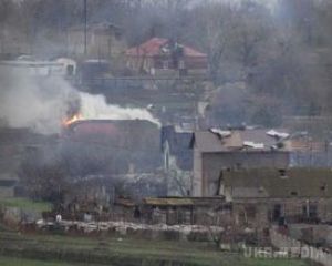 Перемир'я в Широкиному закінчилося. Минулу добу в зоні проведення антитерористичної операції видалися неспокійними для військовослужбовців Збройних сил України як вдень, так і вночі, повідомляє прес-центр АТО в понеділок вранці.