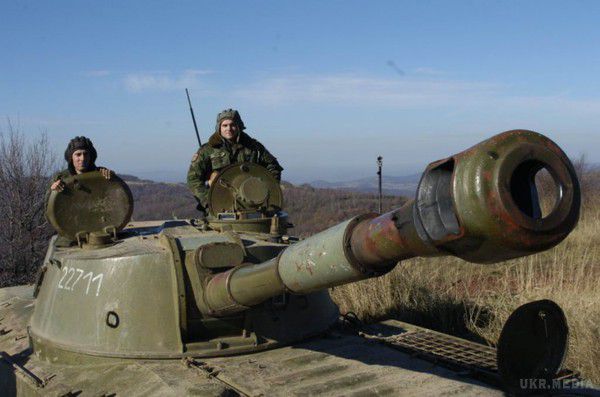 Бойовики стягують Гвоздики до Донецька. Угруповання противника також посилюється на Луганщині