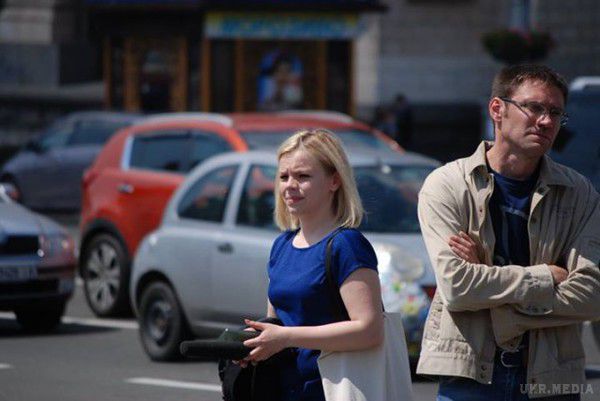 На Майдані Незалежності затримали за брудною справою російських телевізійників (фото). Журналістів з РФ у центрі Києва затримали місцеві активісти.