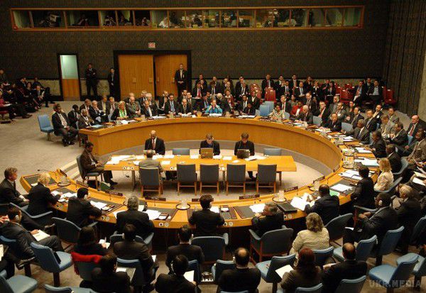 В ООН озвучили дані про жертви під Мар'їнкою. За даними ООН, в результаті останнього загострення ситуації біля Мар'їнки загинули 28 людей, дев'ять з них – цивільні.