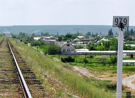  Позиції ЗСУ під Станицею Луганською  були обстріляні вночі. Близько 20:30 7 червня бойовики «ЛНР» почали обстріл позицій ЗСУ, розташованих під Станицею Луганською.