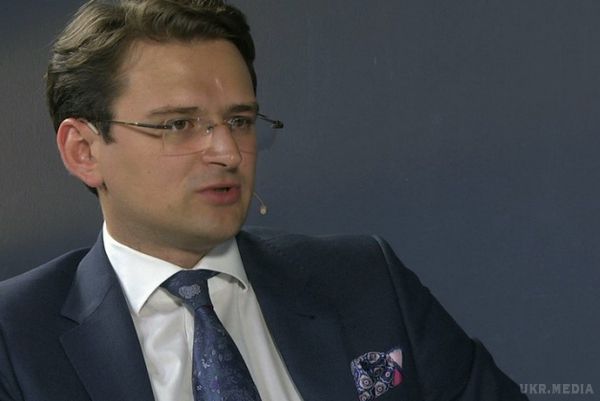  Про що говорила "нормандська четвірка" в Парижі?. Сторони обговорили вибори в Донбасі і можливість залучення в Тристоронню контактну групу представників "ДНР" - "ЛНР".