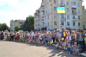 Карта АТО станом на 15 червня. Ситуація на сході країни (карта АТО) станом на 12:00 15 червня 2015 року за даними РНБО України.