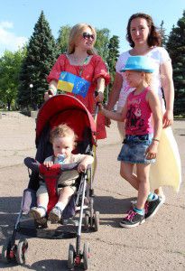 Карта АТО станом на 15 червня. Ситуація на сході країни (карта АТО) станом на 12:00 15 червня 2015 року за даними РНБО України.