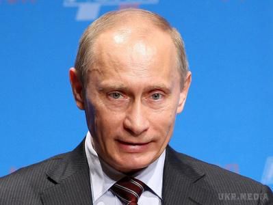 Путін  "попався" і тепер проклинає всі свої рішення по Україні. Таку думку  висловив російський політолог Дмитро Орєшкін.
