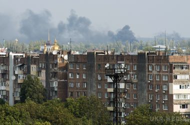 На околиці Донецька зав'язався запеклий бій. Житлові райони артобстрілам не піддавалися