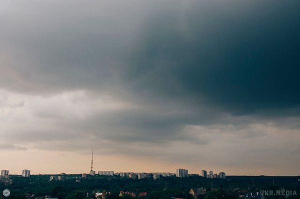 Потоп у Харкові: за годину в місті випала двотижнева норма опадів (фото,відео). Проливні дощі призвели до затоплення в декількох точках міста