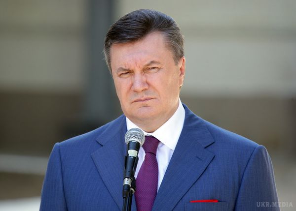Порошенко просить визнати неконституційним закон про позбавлення Януковича звання президента України. Порошенко вважає, що закон про позбавлення Януковича звання президента не має нормативного характеру