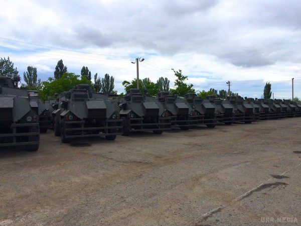 ЗСУ отримали 55 нових Саксонов, - Бірюков. 35 автомобілів переобладнують під командно-штабні, а ще 20 – під медико-евакуаційні