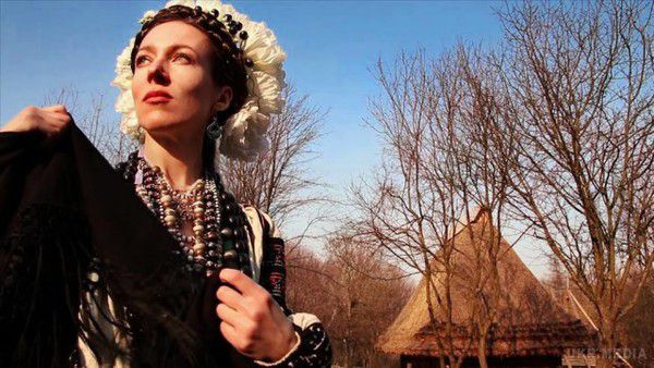 Бандерівки: Дружини і сестри бійців АТО знялися у неймовірній фотосесії (фото). Дружини, сестри і матері чоловіків, які в даний час знаходяться в зоні бойових дій, знялися у неймовірній патріотичній фотосесії