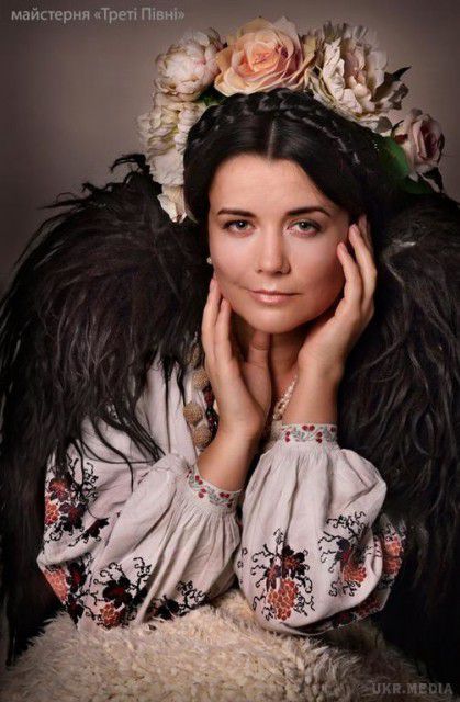 Бандерівки: Дружини і сестри бійців АТО знялися у неймовірній фотосесії (фото). Дружини, сестри і матері чоловіків, які в даний час знаходяться в зоні бойових дій, знялися у неймовірній патріотичній фотосесії