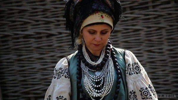 Бандерівки: Дружини і сестри бійців АТО знялися у неймовірній фотосесії (фото). Дружини, сестри і матері чоловіків, які в даний час знаходяться в зоні бойових дій, знялися у неймовірній патріотичній фотосесії
