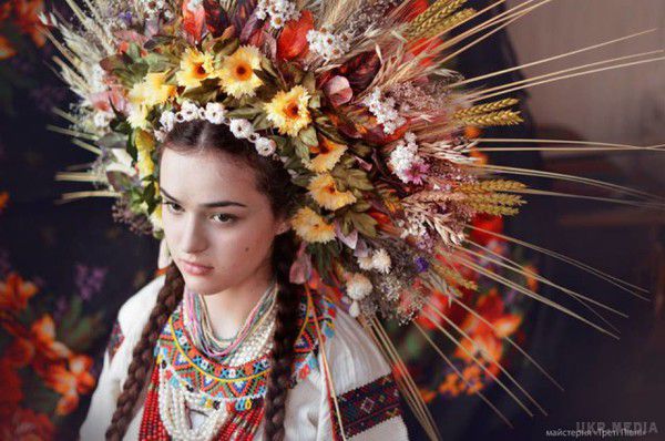 Бандерівки: Дружини і сестри бійців АТО знялися у неймовірній фотосесії (фото). Дружини, сестри і матері чоловіків, які в даний час знаходяться в зоні бойових дій, знялися у неймовірній патріотичній фотосесії