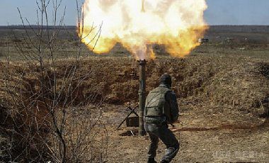 Окупанти обстріляли позиції українських військових  30 разів. За оперативними даними сил антитерору, найбільш складною ситуація продовжує залишатися в районі окупованого Донецька