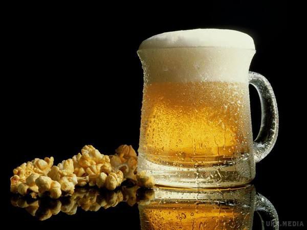 Улюблениця Одеси тьотя Циля про пиво і 400 сортів сиру. Відомий блогер висловив свою думку про боротьбу з алкоголізмом та ''сухий закон''.