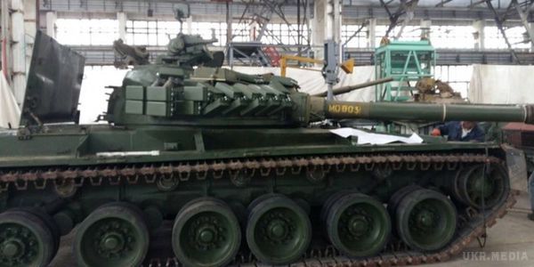 Першу партію танків Т-80 передав армії "Укроборонпром" . "Укроборонпром" передає армії першу партію модернізованих в Харкові Т-80 з випередженням графіка.