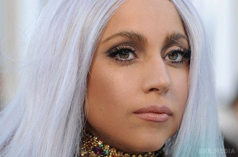 Леді Гага буде зніматися в "Американській історії жахів". Творець серіалу Райан Мерфі повідомив журналістам про те, що в п'ятому сезоні хоррора буде зніматися співачка Леді Гага.