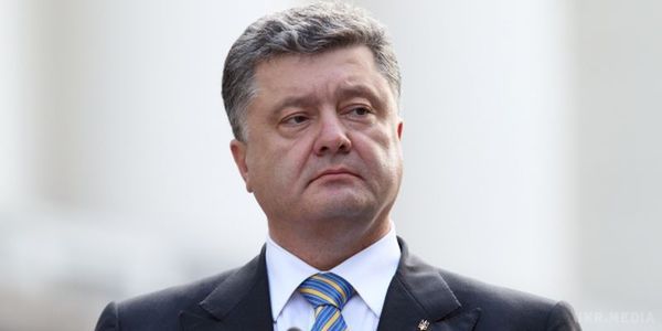  Особливий статус окупованих територій Донбасу президент запропонував закріпити в Конституції. Порошенко вніс свої пропозиції до парламенту про децентралізацію