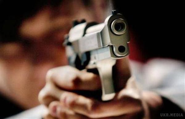 У Києві невідомі вистрілили в голову настоятелю храму УПЦ МП. Після двох кульових поранень священик живий, але його стан важкий
