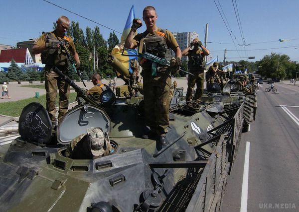 Опубліковано фото святкування Дня ВДВ в Маріуполі. Фото зі святкування Дня ВДВ у зоні АТО