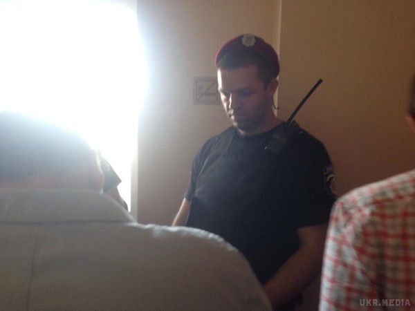 Київський суд заарештував бійця Правого сектора, що добровільно здався після стрілянини в Мукачево. Адвокат Сергія Деяка просив змінити запобіжний захід затриманому