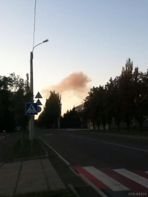 У Донецьку прогримів потужний вибух: опубліковано фото і відео. Вибухову хвилю відчули в різних районах міста
