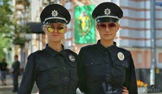 Міліція стане поліцією в Україні через три місяці. Закон про Національну поліцію опубліковано в офіціальній пресі і набуде чинності за 3 місяці, тобто 7 листопада. 