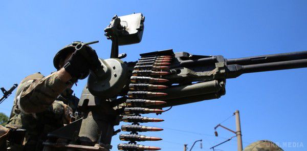 Значно загострилася ситуація на Луганському напрямку - штаб АТО. Окупанти стріляють по позиціях сил АТО і мирних населених пунктах з усіх наявних видів озброєння