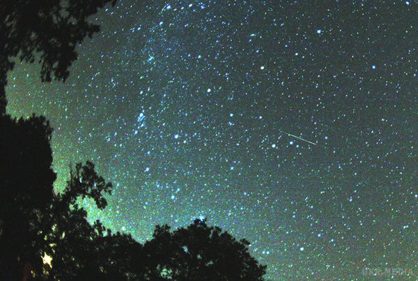 В ніч на 13 серпня українці зможуть спостерігати в небі яскравий зорепад. У годину на Землю падатиме до 60 метеорів.