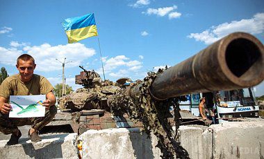 Масштабне вторгнення військ РФ в Донбас малоймовірно - Stratfor. Переговори Києва і покровителів на Заході з бойовиками і їх керівниками з Москви не змогли "прибрати ворожість" в Донбасі, кажуть у Stratfor