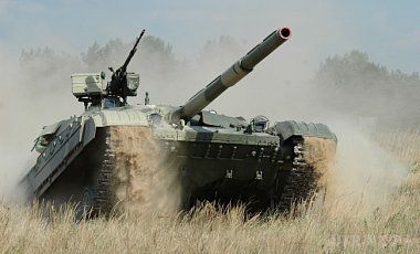  Нову партію танків Т-64 Булат Укроборонпром передав армії . За даними концерну, на заводі ім. Малишева танки відремонтували після отримання пошкоджень в зоні АТО і модернізували захист