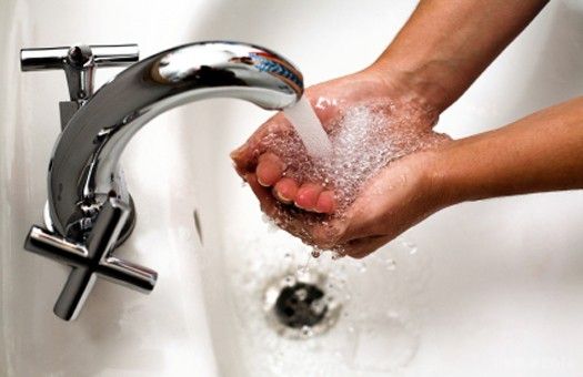 В ''ДНР'' закінчується чиста вода населенню загрожує масове отруєння. Жителям ''ДНР'' за місяць загрожує масове отруєння брудною водою у зв'язку з пошкодженням п'яти фільтрувальних станцій.