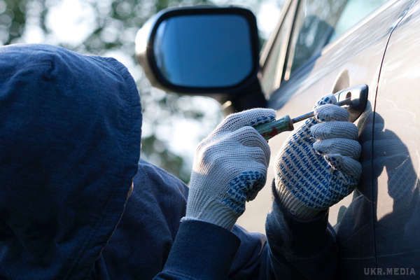 Вкрасти за 60 секунд: у столиці різко зросла кількість крадіжок авто. В Києві вдвічі порівняно з минулим роком почастішали випадки крадіжок автомобілів
