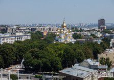 Відкриття і освячення храму Святих Дружин-Мироносиць. 23 серпня, на день міста, було урочисто відкрито та освячено верхній храм.