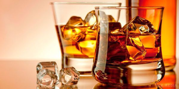 Вчені: повна відмова від алкоголю скорочує життя. Повна відмова від спиртного може бути шкідлива для організму.