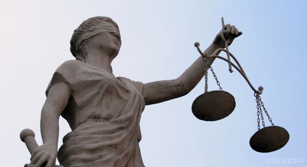 Верховний суд Росії відмовив у задоволенні скарги на указ Путіна про засекречування військових втрат у мирний час. Мета указу, як вважають заявники, – приховати втрати російської армії на сході України.