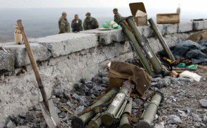 Бойовики із САУ обстріляли селище Сопіно під Маріуполем, є втрати серед морської піхоти. Обстріли тривають.