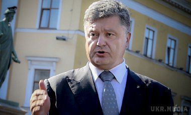 Порошенко: Сенцов повинен бути звільнений у рамках Мінська-2. Президент зазначив, що наполягає на виконанні мінських угод, які і є тими кроками, які спрямовані на звільнення заручників