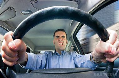  7 психотипів водіїв. Деякі автомобілісти занадто впевнені в собі, а інші – намагаються уникати будь-яких проблем на дорозі