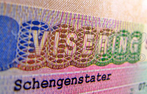Шенген: повільний кінець епохи відкритих кордонів. Поїздки через шенгенські кордони стають все більш нудними для пасажирів автобусів і далекобійників.
