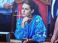 Як депутатка у наддорогій вишиванці президію блокувала. Депутатка від партії Олега Ляшка Олена Кошелєва зазвичай нагадує про себе не законопроектами, а дорогим вбранням у Раді чи невдалими відповідями на запитання журналістів.