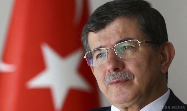 Прем'єр Туреччини поклявся "знищити" курдських сепаратистів. Прем'єр-міністр Туреччини Ахмет Давутоглу присягнувся знищити бойовиків курдського сепаратистського угруповання "Робітнича партія Курдистану".