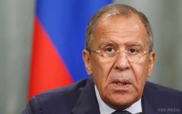  Росія буде продовжувати постачати зброю до Сирії - Лавров. За його словами, військово-технічне співробітництво Москви і Дамаска спрямоване на сприяння в "боротьбі з тероризмом".