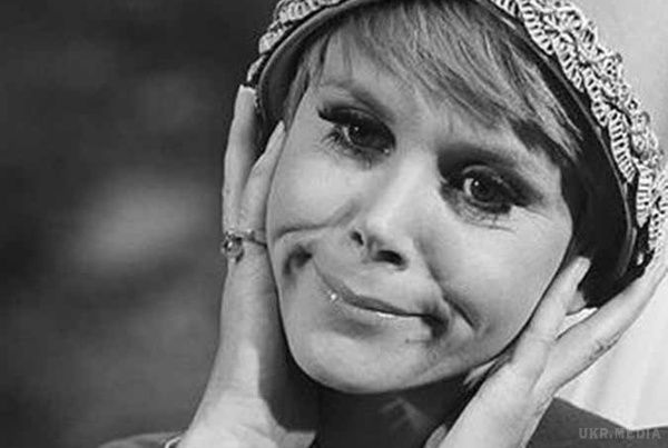 Померла британська актриса Джуді Карне. Джуді Карне, британська актриса телебачення , померла у віці 76 років, у шпиталі свого рідного міста Нортгемптона в Англії.