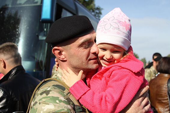 Карта АТО станом на 17 вересня. Ситуація на сході країни (карта АТО) станом на 12:00 17 вересня 2015 року за даними РНБО України.