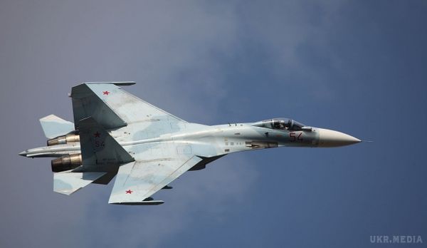 Росія доставила на сирійську військову базу чотири винищувачі Су-27 - ЗМІ. Російська Федерація перекинула в Сирію чотири винищувачі типу Су-27.