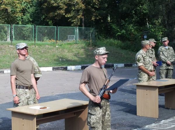 Карта АТО станом на 19 вересня. Ситуація на сході країни (карта АТО) станом на 12:00 19 вересня 2015 року за даними РНБО України.