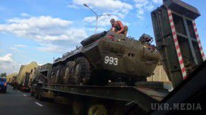 Щось готується? По Донецьку пронеслася колона бойовиків із зенітними установками-Дмитро Тимчук . За добу також було зафіксовано переміщення десятка тентованих вантажівок з боєприпасами.