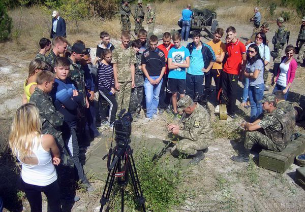 Карта АТО станом на 21 вересня. Ситуація на сході країни (карта АТО) станом на 12:00 21 вересня 2015 року за даними РНБО України.